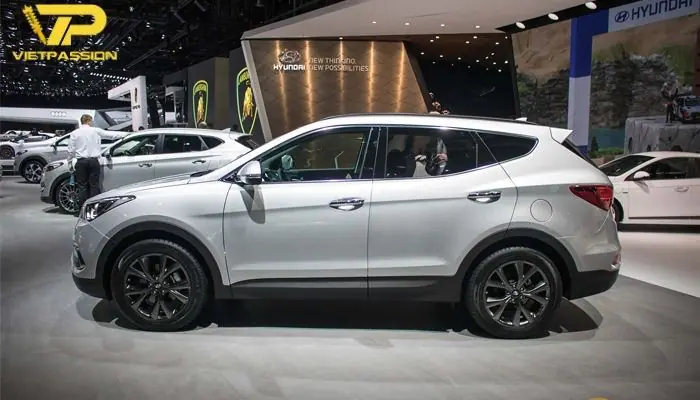 Hyundai Santafe DM là phiên bản SUV đời thứ ba được ra mắt vào năm 2018 Tổng quan về đời xe ô tô Hyundai Santafe DM (2012 - 2018)